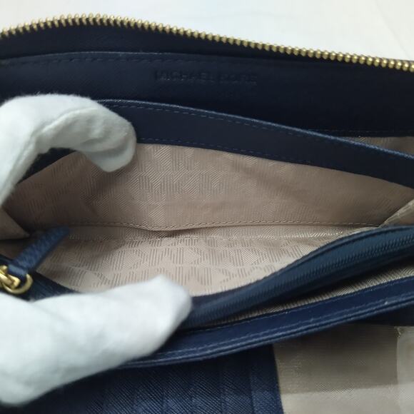 Michael Kors Blue Leather Zip Around Credit Card ID Window Wallet - Picture 11 of 16